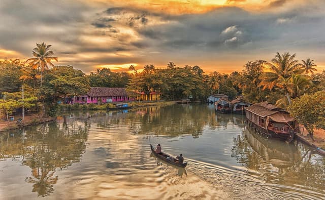 Backwaters kumarakom